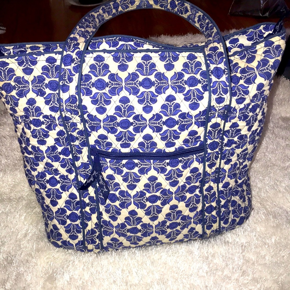 Vera Bradley tote bag